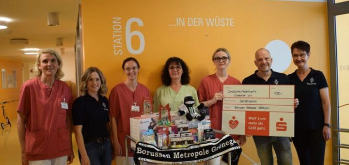 Delegation der Borussen Metropole Grönegau bei der Spendenübergabe in Christlichen Kinderhospital Osnabrück.